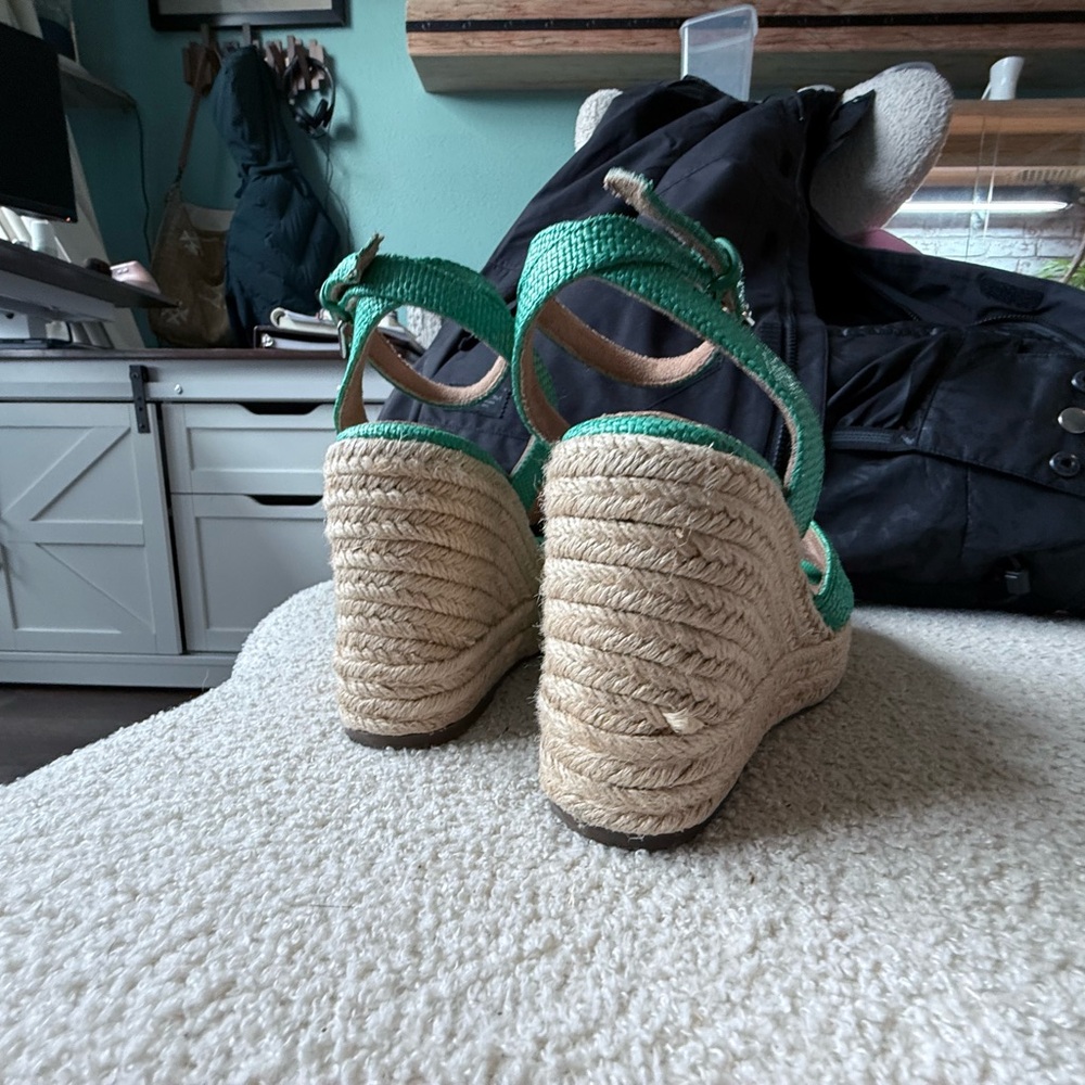 Green Wedge espadrille Sandals - Picture 4 of 4